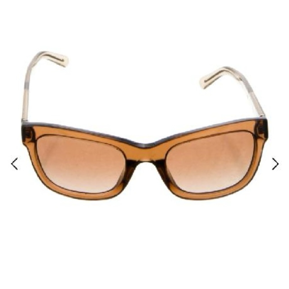 Burberry Nova Check Pattern Wayfarer Sunglasses in beautiful condition - Picture 2 of 4